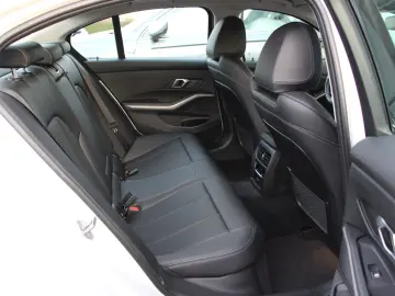 BMW 3 Limousine 320 i xDrive