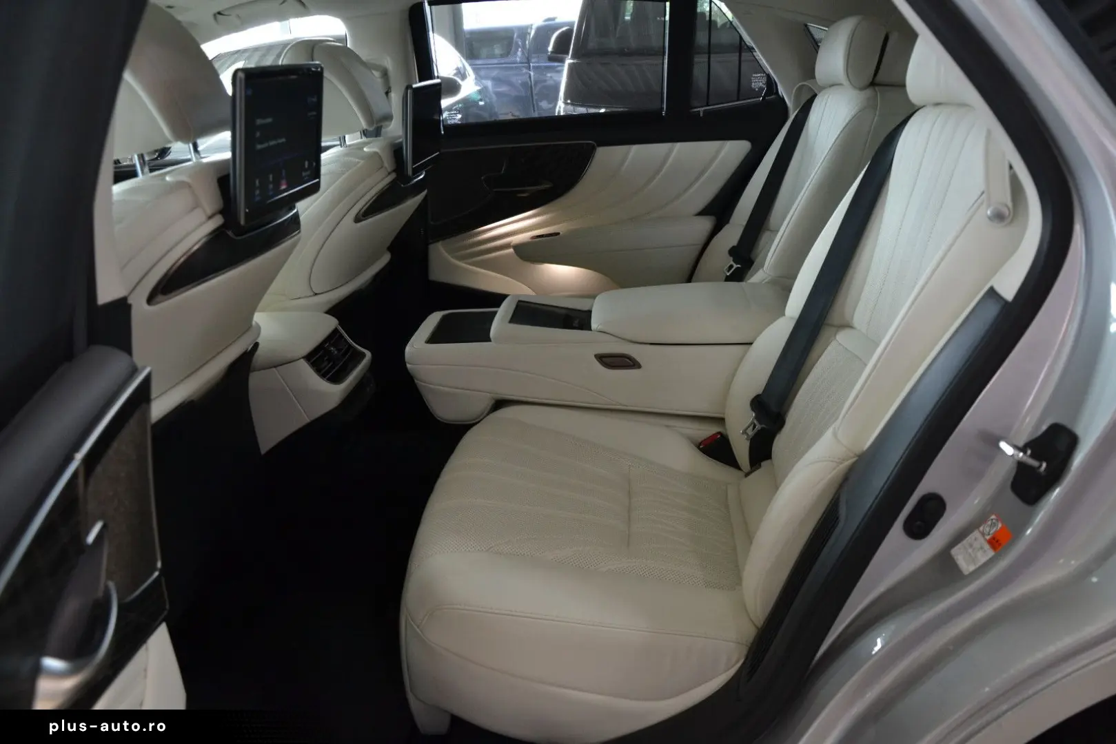 LEXUS LS 500h Luxury Line Allradantrieb