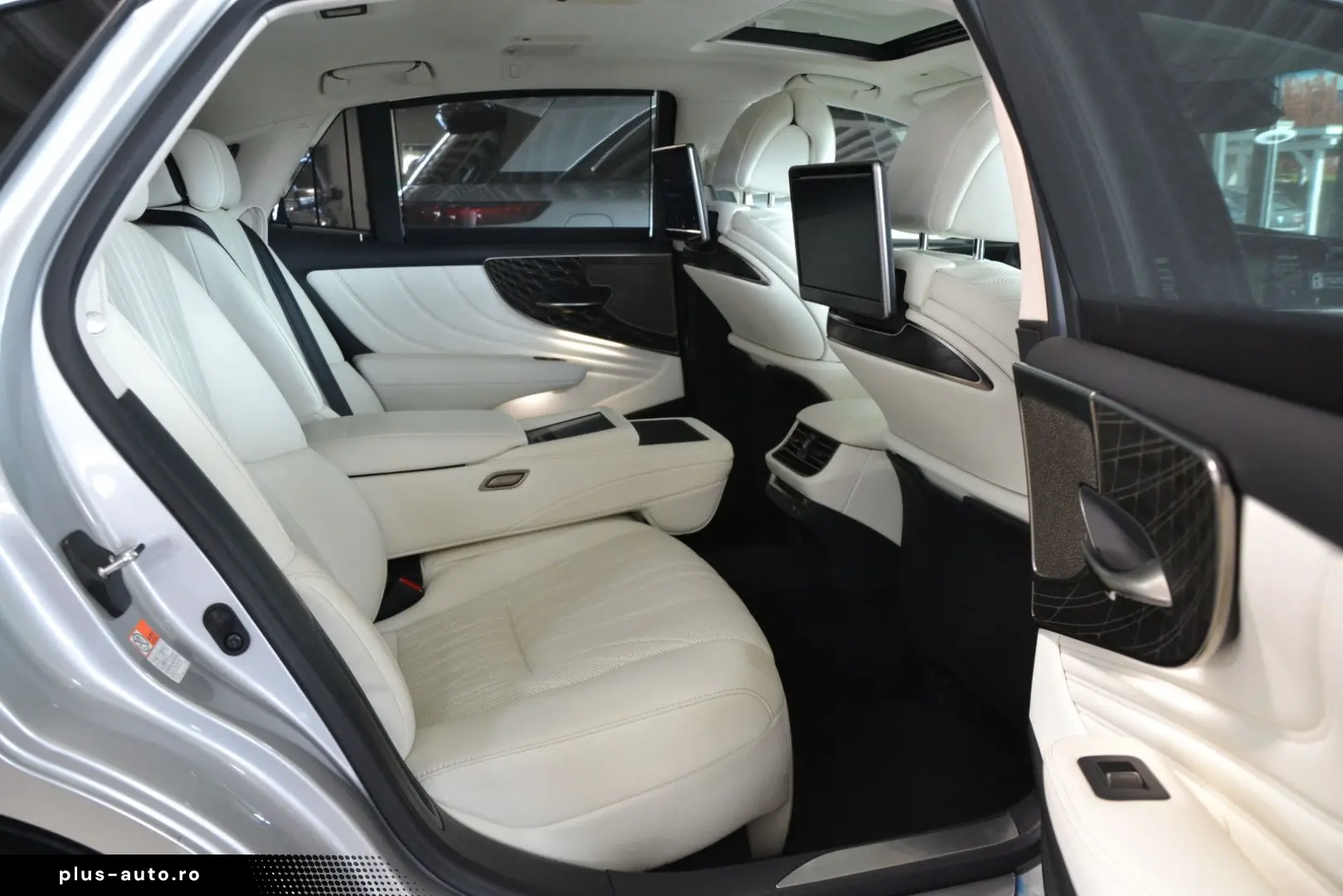 LEXUS LS 500h Luxury Line Allradantrieb