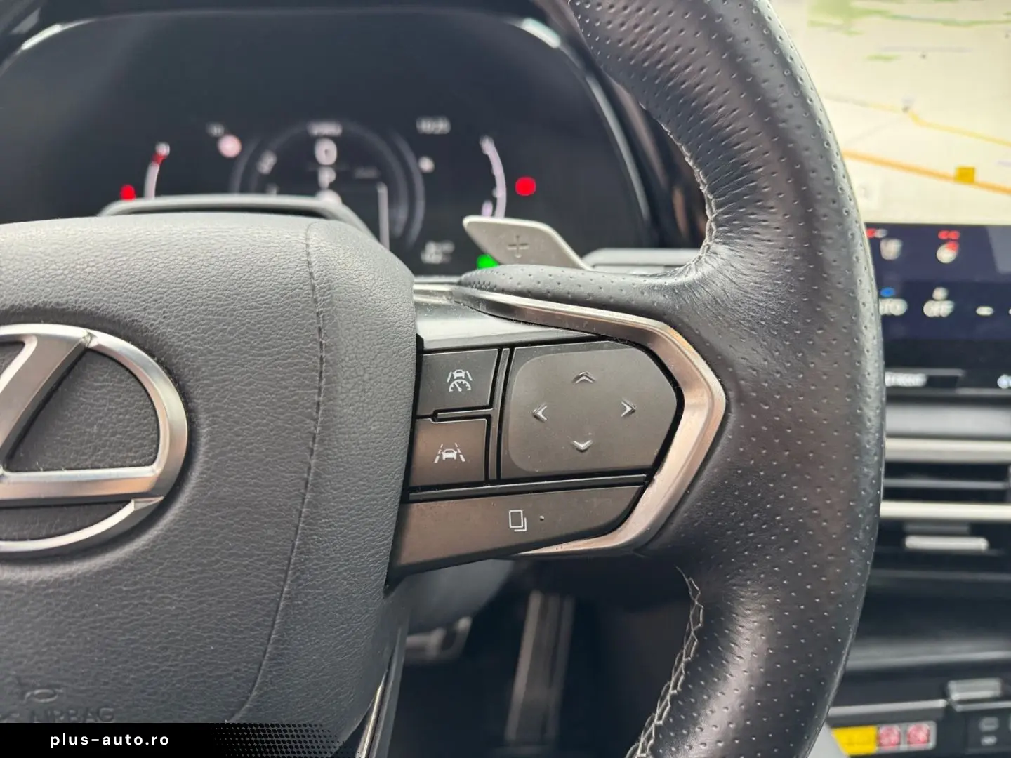 LEXUS RX 500h F SPORT   21   Allrad 360  Pano Levinson