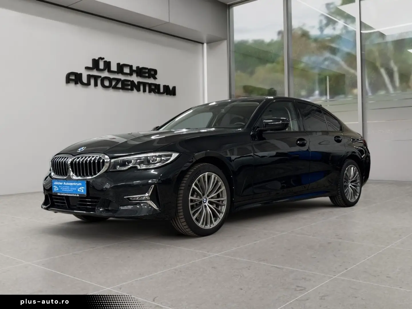 BMW 330 i xDrive Luxury Line Autom.  Deutsches Frzg.
