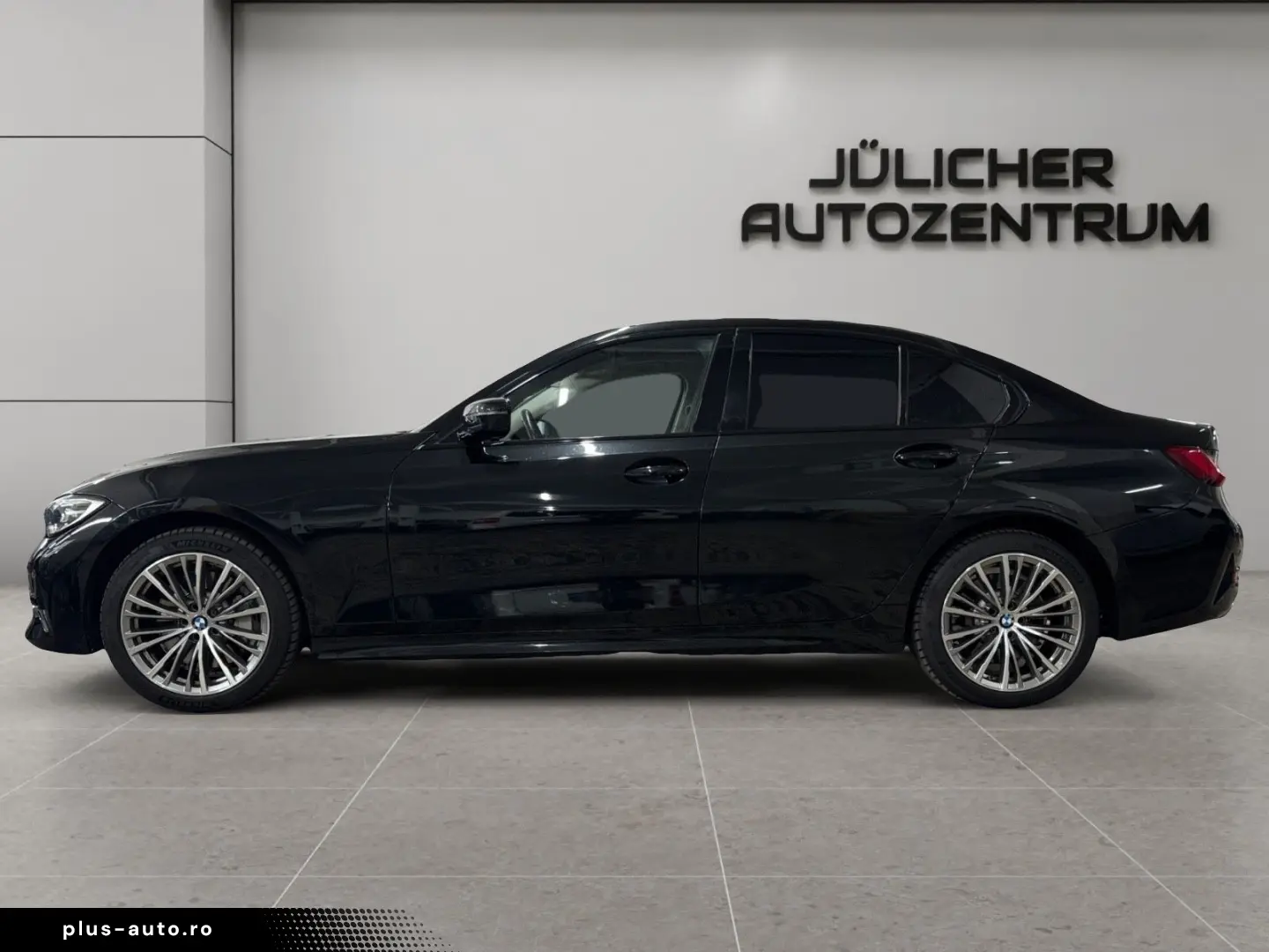 BMW 330 i xDrive Luxury Line Autom.  Deutsches Frzg.