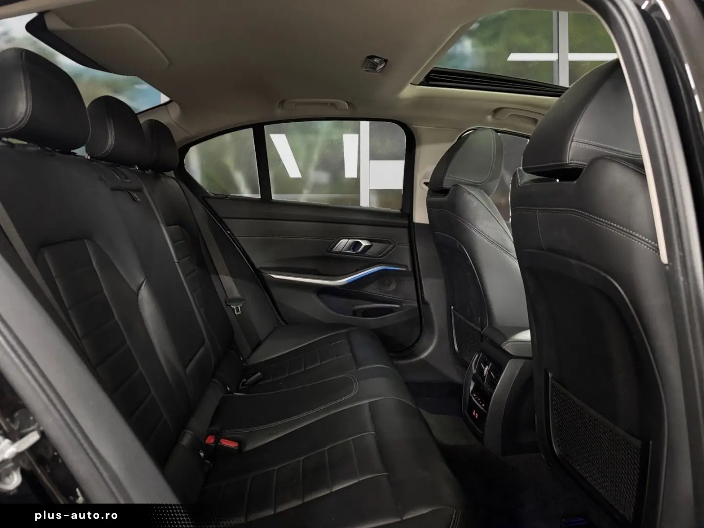 BMW 330 i xDrive Luxury Line Autom.  Deutsches Frzg.