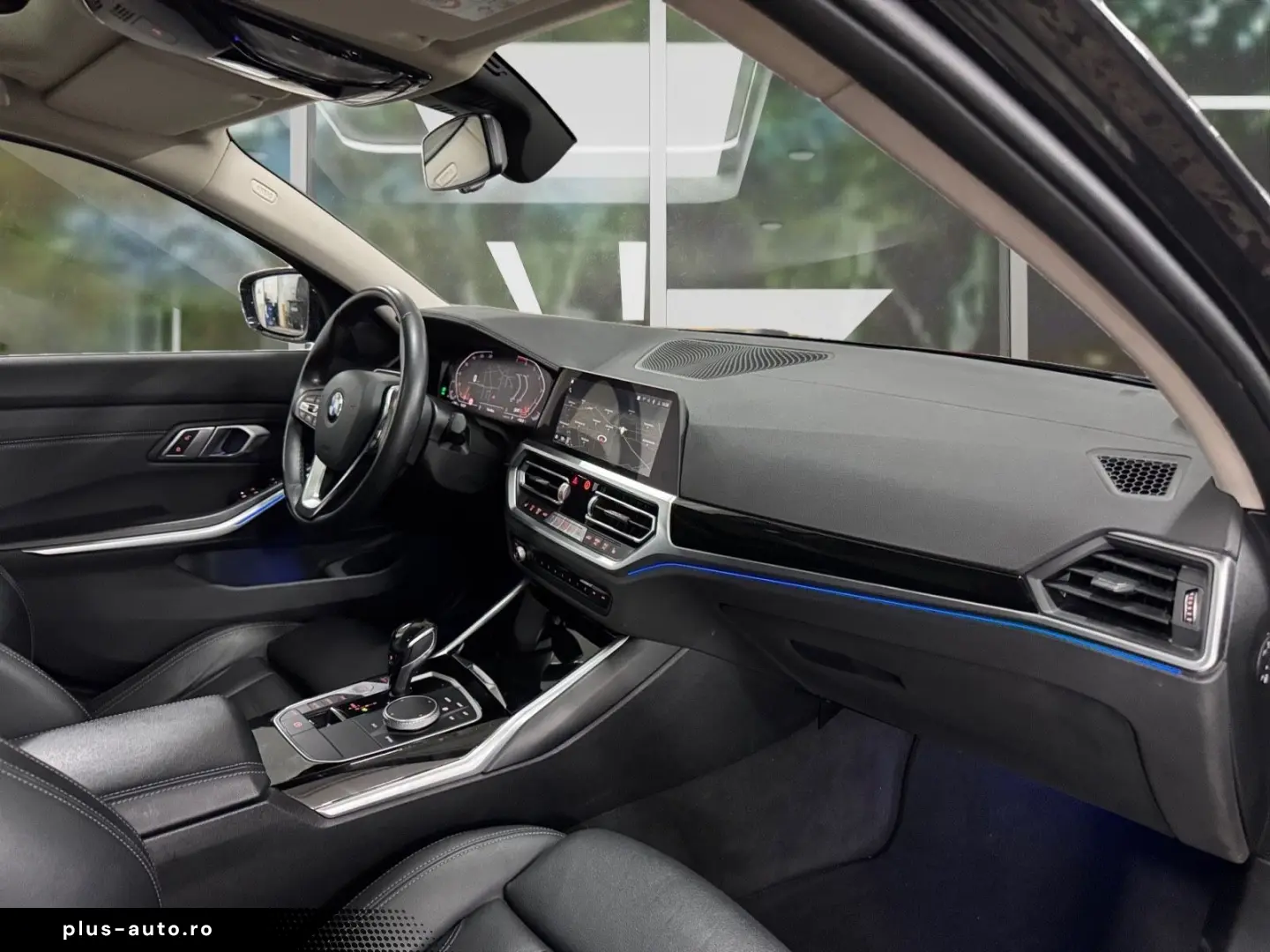 BMW 330 i xDrive Luxury Line Autom.  Deutsches Frzg.