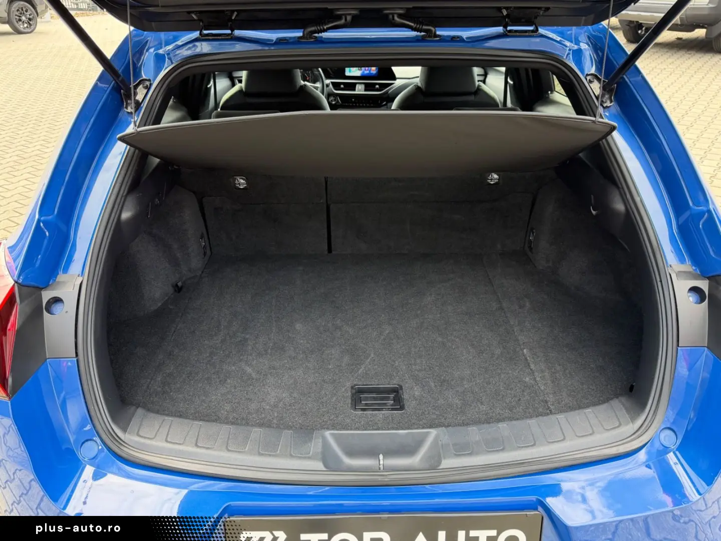 LEXUS UX 250 h Style.LED.ACC.Kamera.