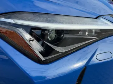 LEXUS UX 250 h Style.LED.ACC.Kamera.