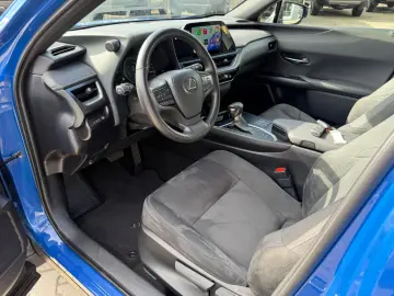 LEXUS UX 250 h Style.LED.ACC.Kamera.