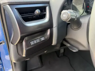 LEXUS UX 250 h Style.LED.ACC.Kamera.