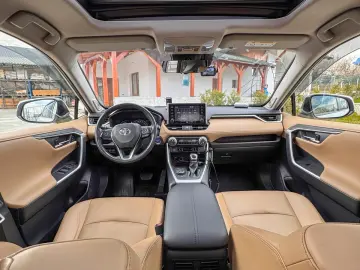 TOYOTA RAV 4  PANORAMIC