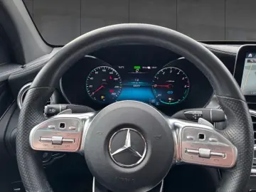 MERCEDES-BENZ GLC 300 de 4MATIC Coupé AMG Airmatic N&hellip;