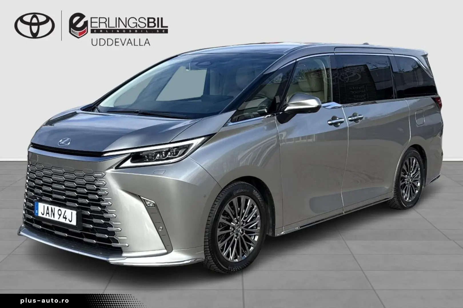 LEXUS LM 350h AWD LUXURY 4-SEAT