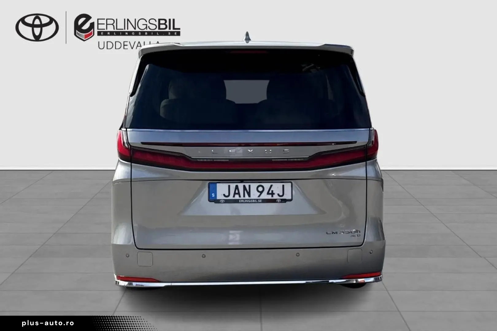 LEXUS LM 350h AWD LUXURY 4-SEAT