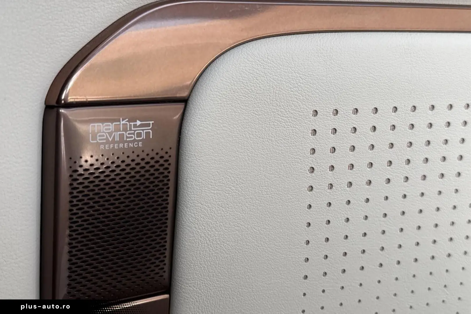 LEXUS LM 350h AWD LUXURY 4-SEAT