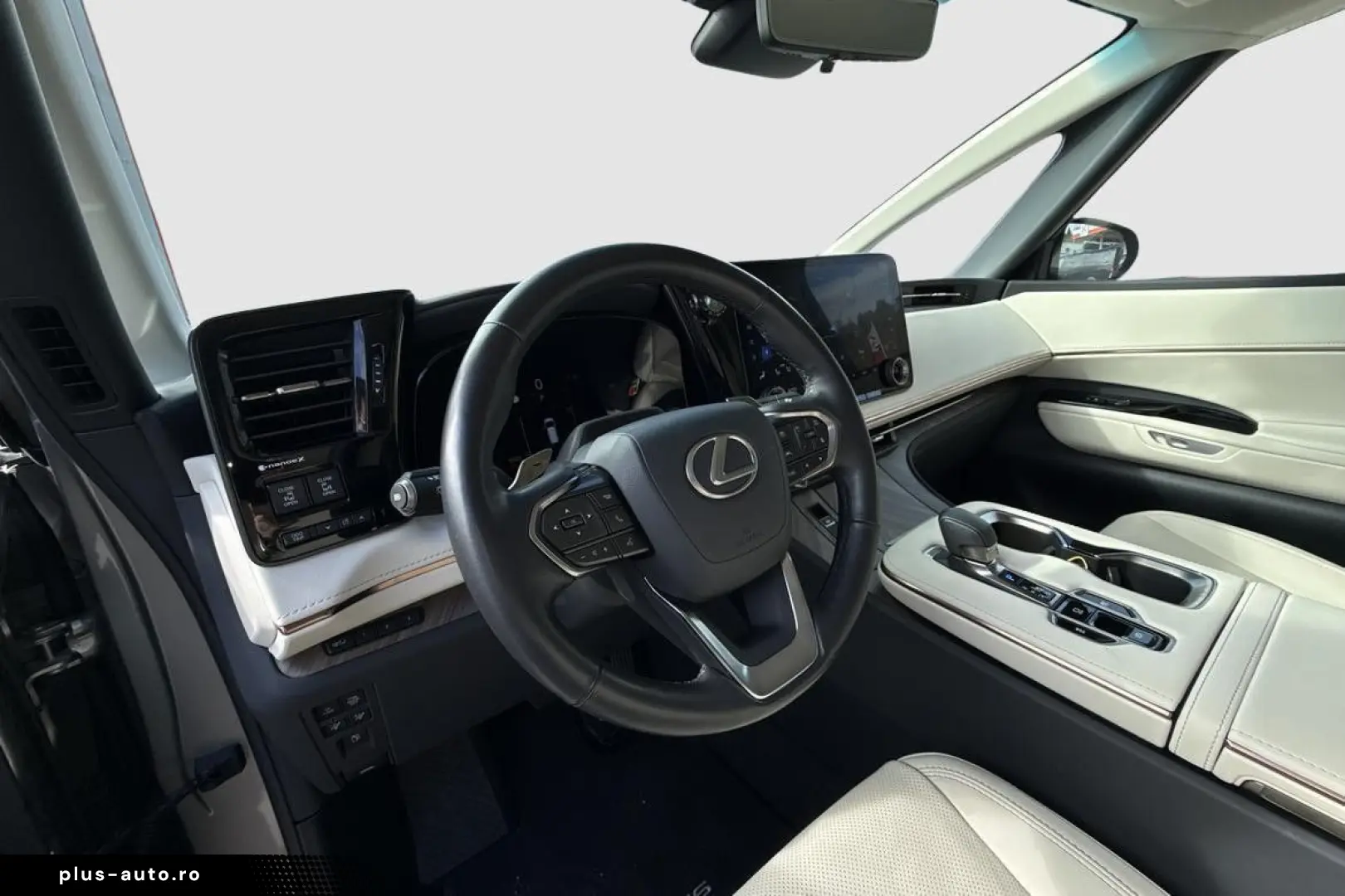 LEXUS LM 350h AWD LUXURY 4-SEAT