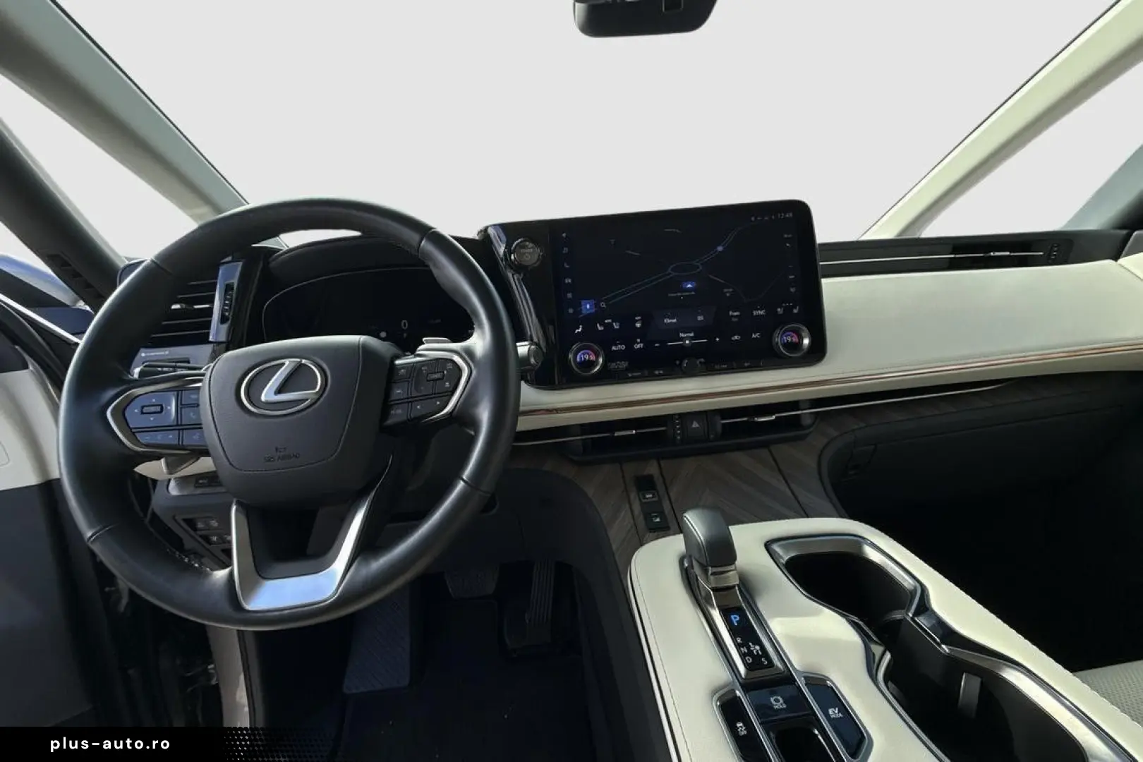 LEXUS LM 350h AWD LUXURY 4-SEAT