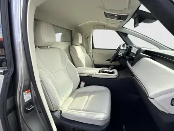 LEXUS LM 350h AWD LUXURY 4-SEAT