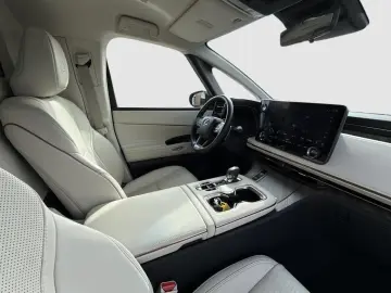 LEXUS LM 350h AWD LUXURY 4-SEAT