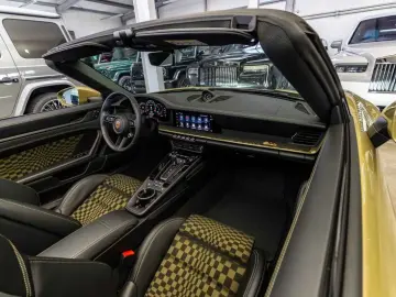 Porsche 992 Spirit 70 PDCC Lift   Bose   2026   910-1500