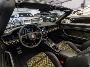 Porsche 992 Spirit 70 PDCC Lift   Bose   2026   910-1500
