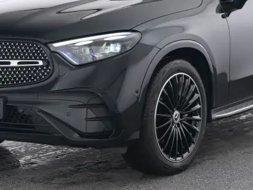 MERCEDES-BENZ GLC 300 d Coupé 4M AMG BURM NIGHT PANO&hellip;