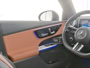 MERCEDES-BENZ GLC 300 d Coupé 4M AMG BURM NIGHT PANO&hellip;