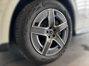 MERCEDES-BENZ GLC 300 d 4M AMG Pano HuD Burm3D D.Light AHK