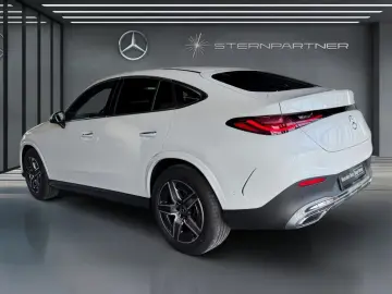 MERCEDES-BENZ GLC 300 d 4M AMG Pano HuD Burm3D D.Light AHK