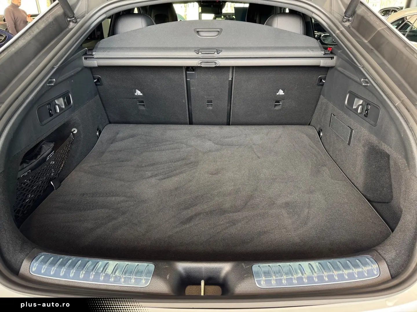 MERCEDES-BENZ GLC 300 d 4M AMG Pano HuD Burm3D D.Light AHK