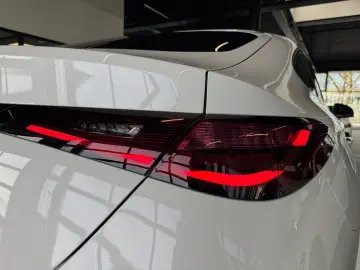 MERCEDES-BENZ GLC 300 d 4M AMG Pano HuD Burm3D D.Light AHK