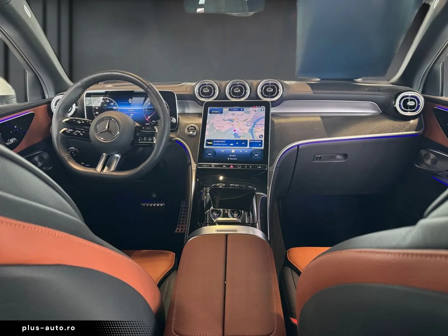 MERCEDES-BENZ GLC 300 d 4M AMG Pano HuD Burm3D D.Light AHK