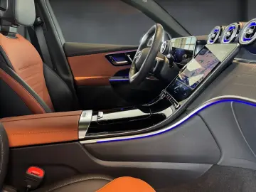 MERCEDES-BENZ GLC 300 d 4M AMG Pano HuD Burm3D D.Light AHK