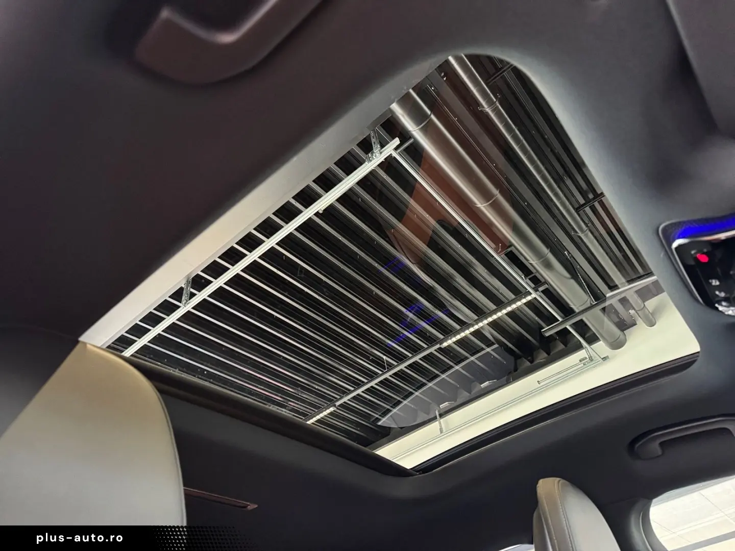 MERCEDES-BENZ GLC 300 d 4M AMG Pano HuD Burm3D D.Light AHK