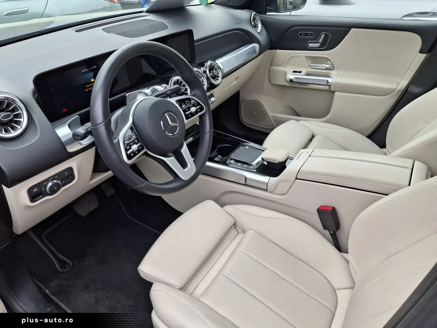 Mercedes-Benz GLB 220