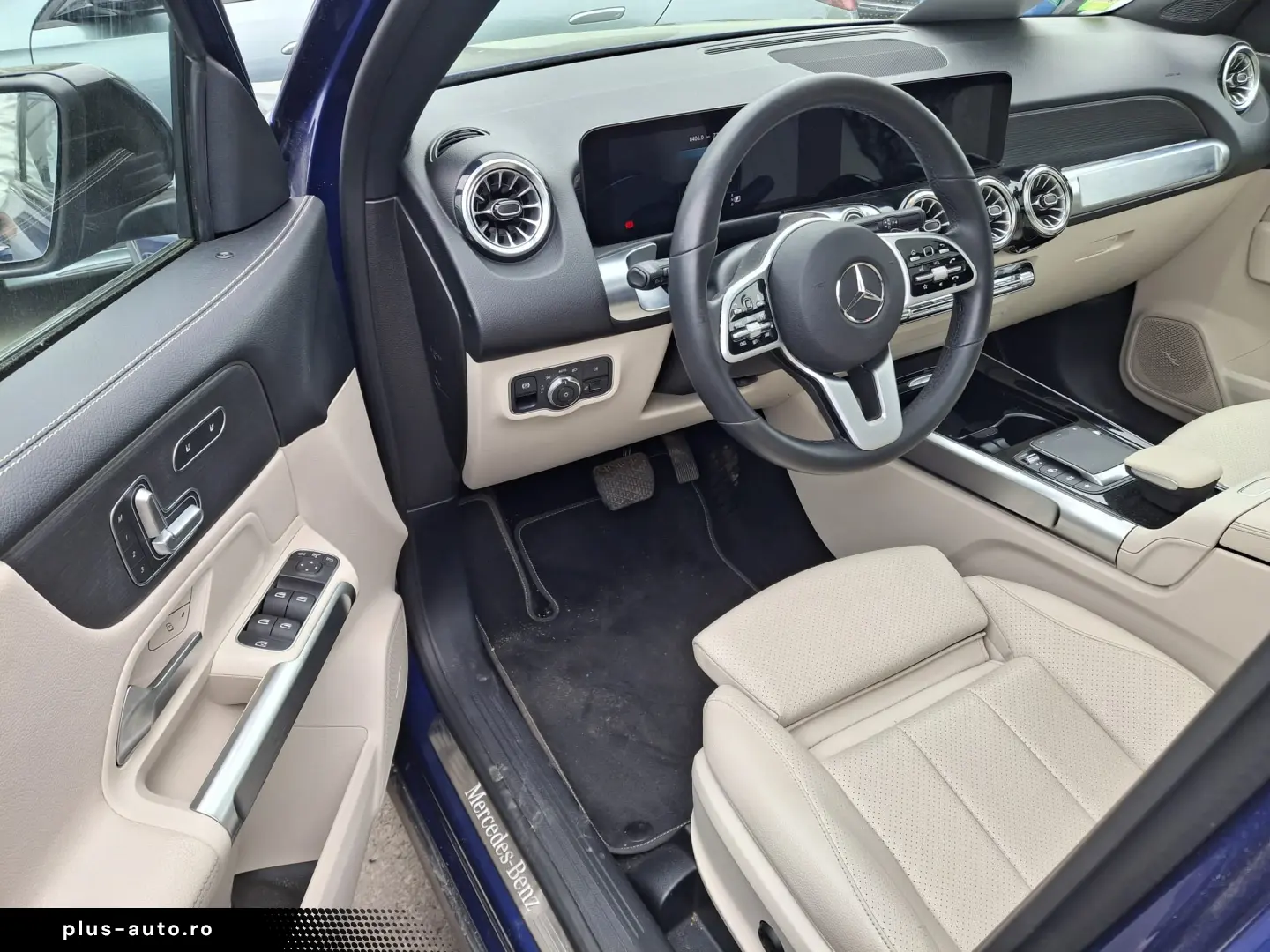 Mercedes-Benz GLB 220