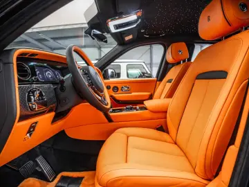 Rolls-Royce Cullinan Black Badge   4seats   PROD. 2026