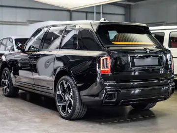 Rolls-Royce Cullinan Black Badge   4seats   PROD. 2026
