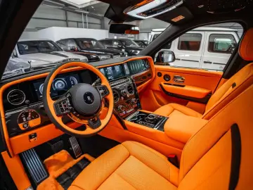 Rolls-Royce Cullinan Black Badge   4seats   PROD. 2026