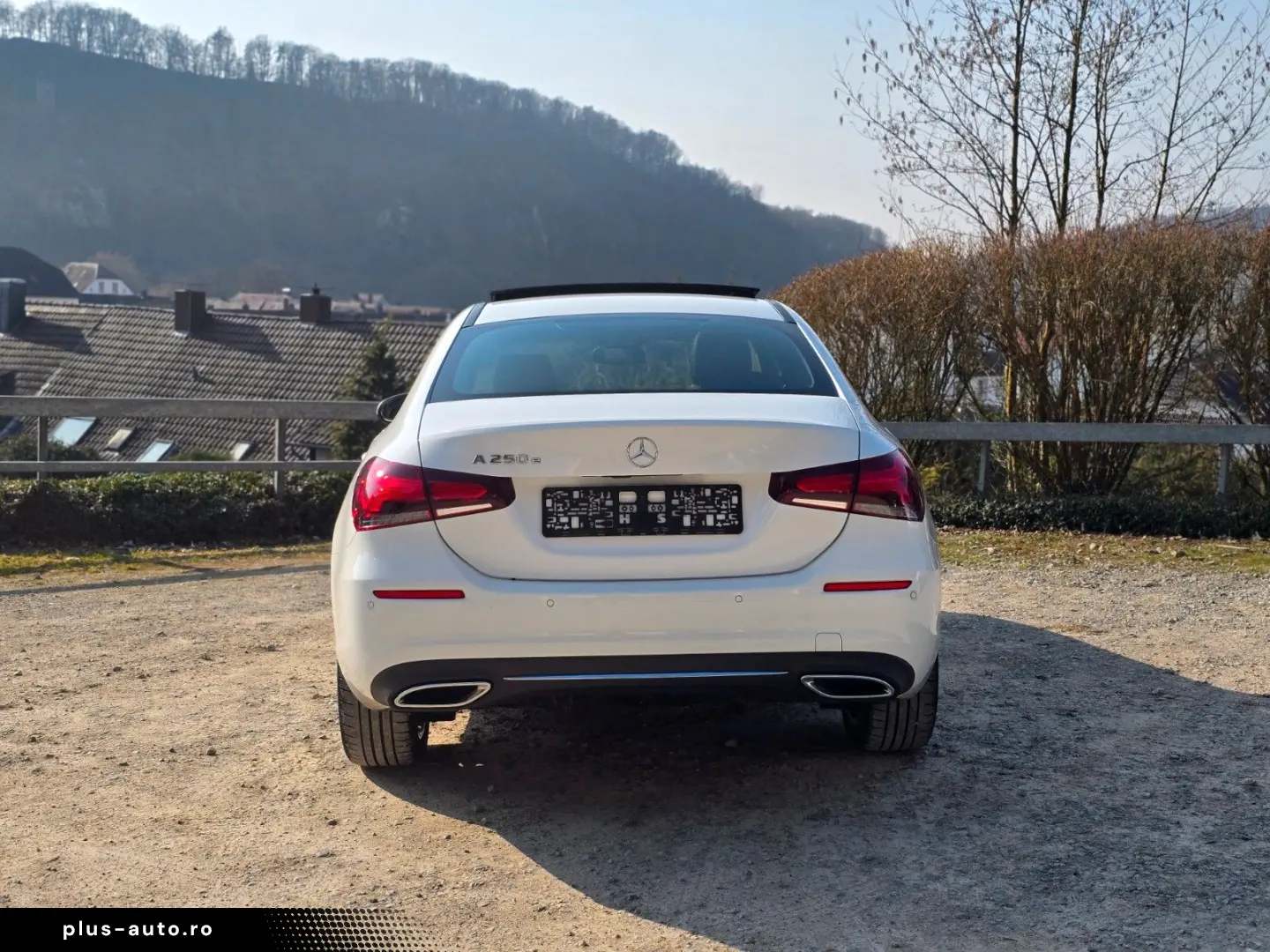 MERCEDES-BENZ A 250 e Limousine Prog. PANO KAM LED WIDE 18