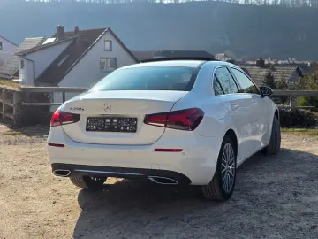MERCEDES-BENZ A 250 e Limousine Prog. PANO KAM LED WIDE 18