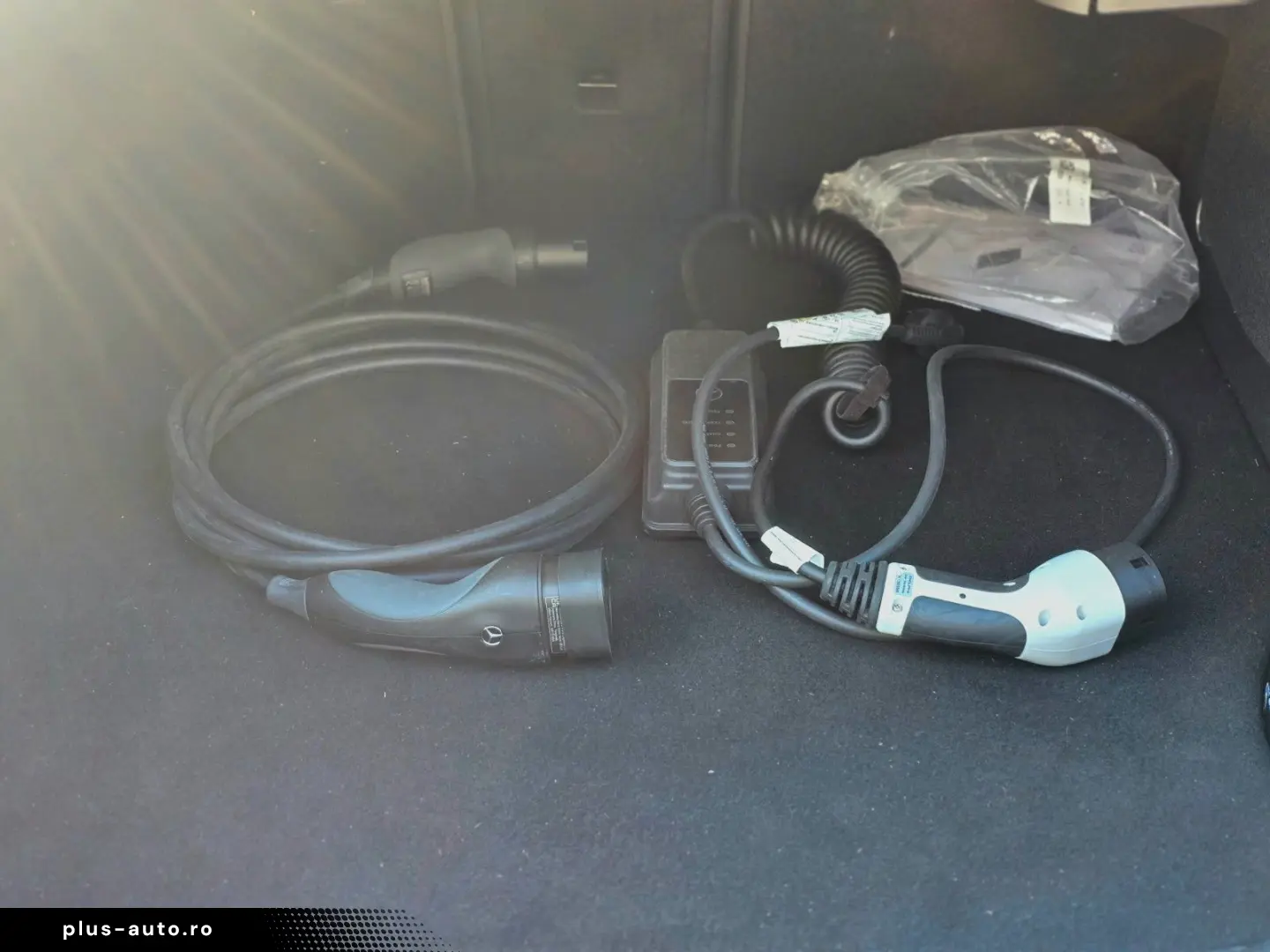 MERCEDES-BENZ A 250 e Limousine Prog. PANO KAM LED WIDE 18