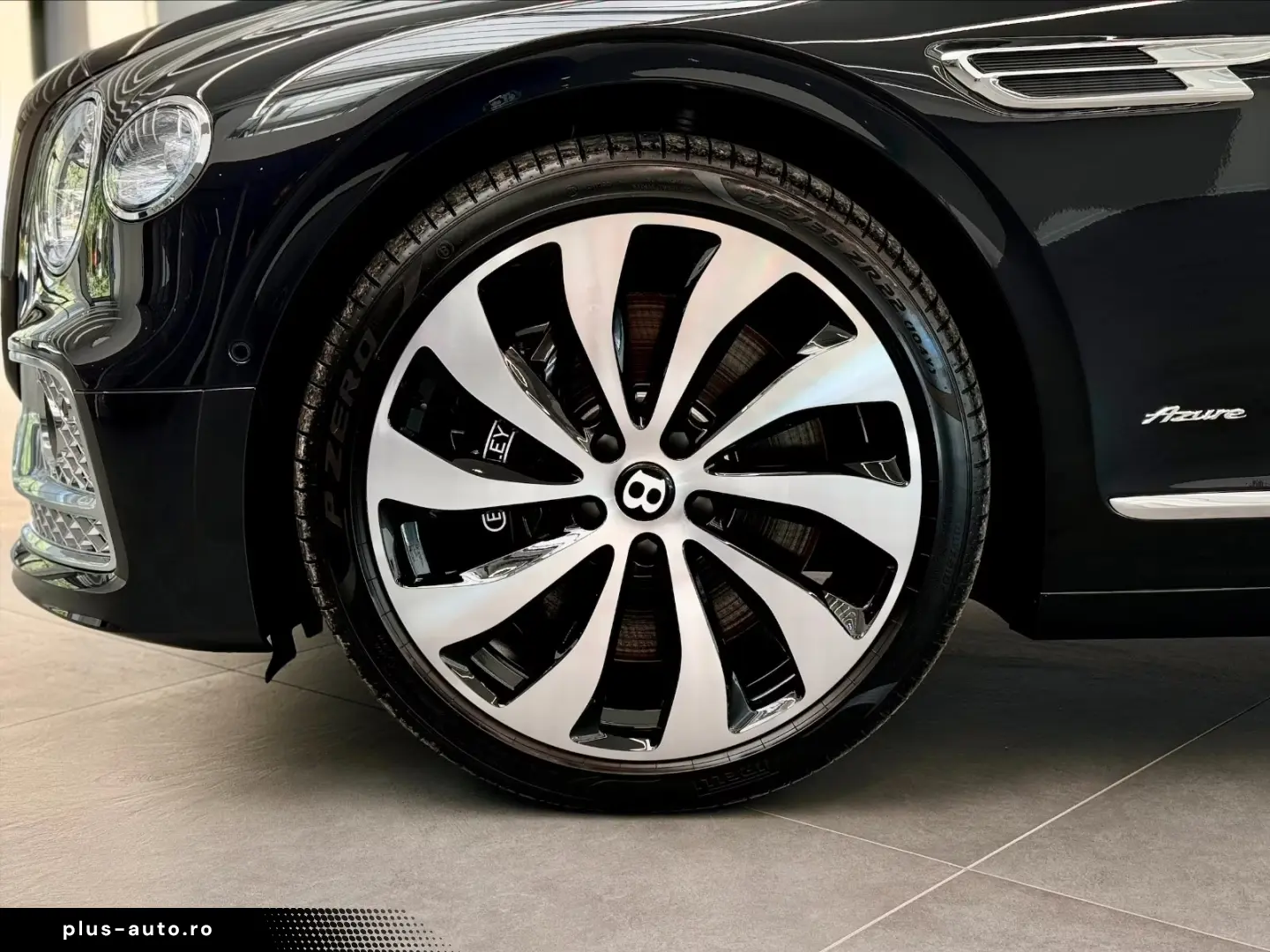 Bentley Flying Spur Azure V8