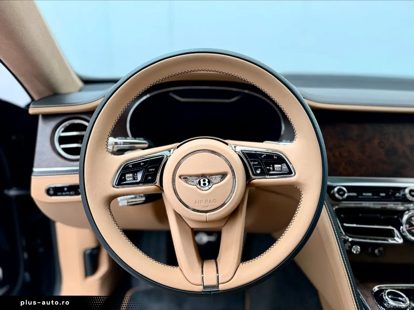 Bentley Flying Spur Azure V8