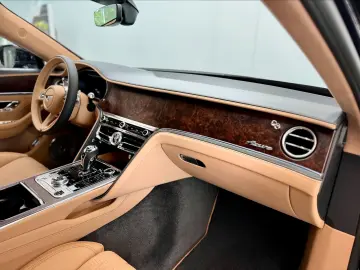 Bentley Flying Spur Azure V8