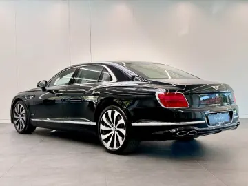 Bentley Flying Spur Azure V8