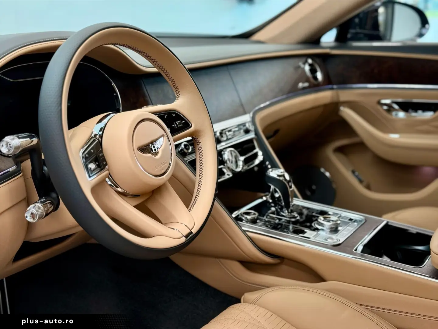 Bentley Flying Spur Azure V8