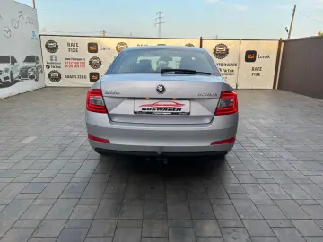 Skoda Octavia 2013 10