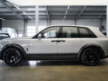 Rolls-Royce Cullinan BRABUS 700   Black Badge   Mod. 2026