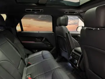 LAND ROVER Range Rover Sport P460e Dyn. SE Black Pack AHK