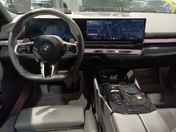 BMW 550e xDrive M Sport LED Navi 360 HuD ACC