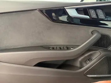 Audi A5 Cabriolet 45 TFSI S line quattro S-tronic Mat